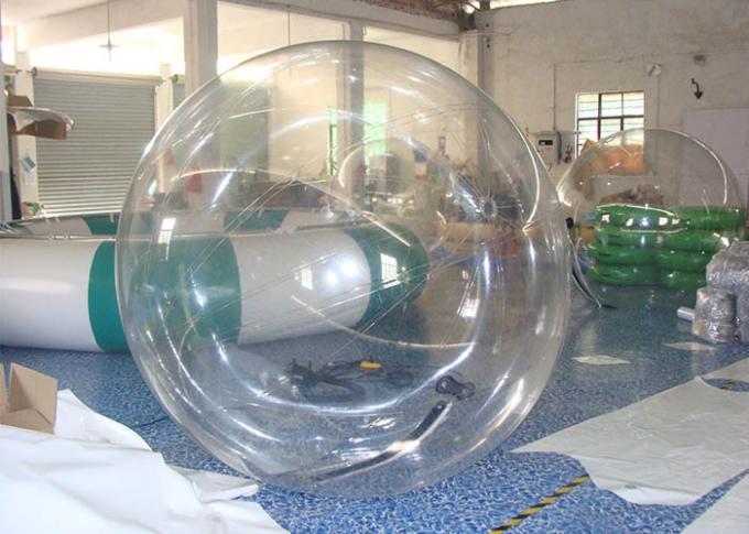 多彩で膨脹可能な水球、人間のための浮遊膨脹可能なハムスターの球