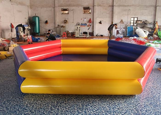 中国 屋外/屋内のための黄色/赤い携帯用長方形の大きいポリ塩化ビニール膨脹可能な水プール サプライヤー