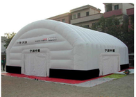 中国 結婚のための白のロゴの印刷された党大きく膨脹可能な空気テント 会社